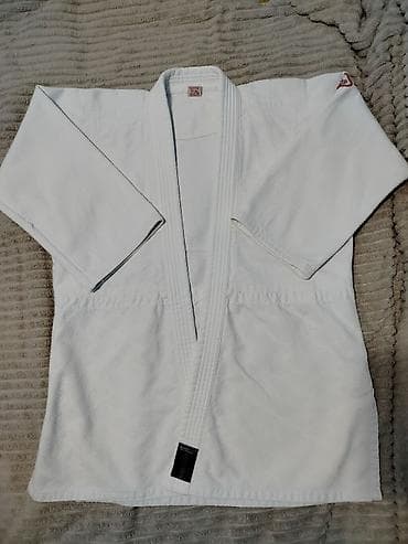 Danrho judo kimono - gornji i donji deo Par puta nosen, u odlicnom na lalafo.rs Danrho judo kimono - gornji i donji deo Par puta nosen, u odlicnom