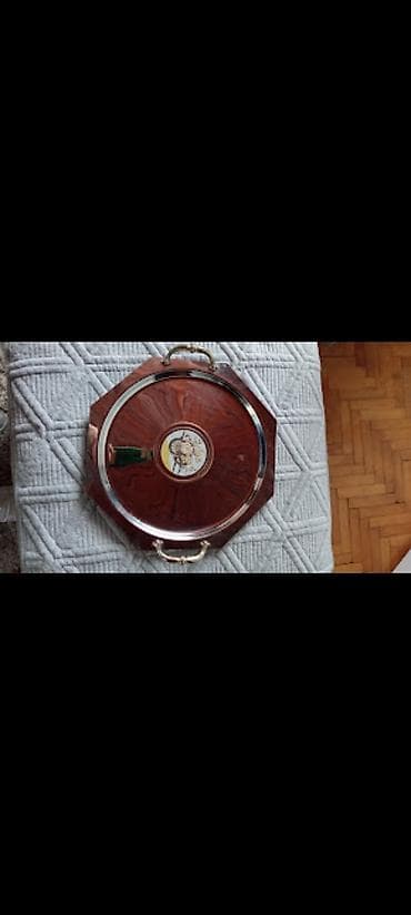 Prelep kvalitetan korišćen posluzavnik na lalafo.rs — 1 Prelep kvalitetan korišćen posluzavnik — 1