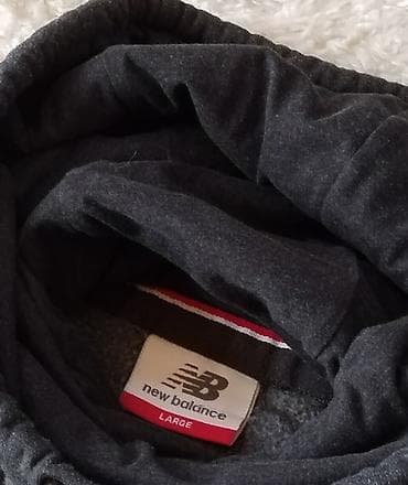 zenske original guess: New Balance tamno siva dukserica sa kapuljacom u velicini M na lalafo.rs — 2 zenske original guess: New Balance tamno siva dukserica sa kapuljacom u velicini M — 2