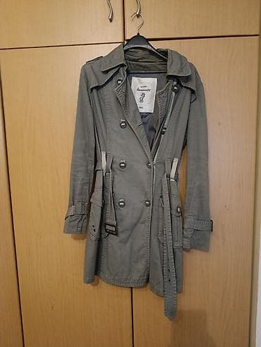 kom sa etiketom: Ženski mantil/treč kaput u sivoj boji. - Dužina do sredine butina at lalafo.rs — 1 kom sa etiketom: Ženski mantil/treč kaput u sivoj boji. - Dužina do sredine butina — 1