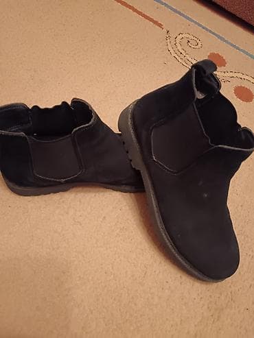 Muške Chelsea čizme – teget - Klasičan Chelsea dizajn sa elastičnim na lalafo.rs Muške Chelsea čizme – teget - Klasičan Chelsea dizajn sa elastičnim