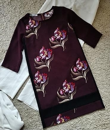 Rinascimento M, color - Burgundy, Long sleeves at lalafo.rs Rinascimento M, color - Burgundy, Long sleeves