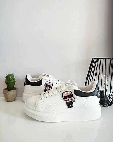 Crne i bele Karl
36-40
3500 din. Hc na lalafo.rs — 3 Crne i bele Karl
36-40
3500 din. Hc — 3