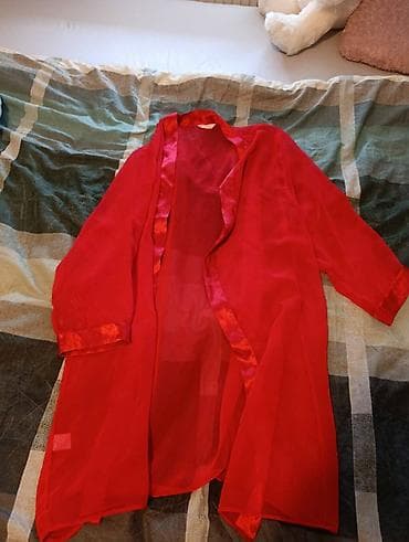 XL, One size, Upotrebljenо, Saten, bоја - Crvena na lalafo.rs XL, One size, Upotrebljenо, Saten, bоја - Crvena