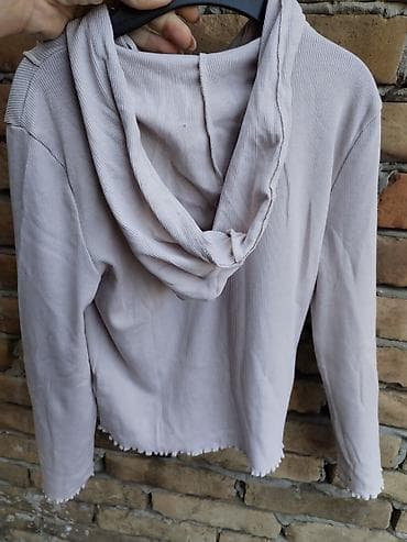 Waikiki duks, veličina 152. - Model: tanji duks sa kapuljačom i at lalafo.rs — 4 Waikiki duks, veličina 152. - Model: tanji duks sa kapuljačom i — 4