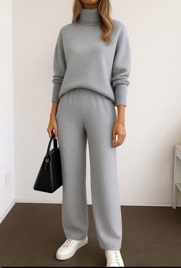 Ženski pleteni komplet – džemper s rol kragnom i široke pantalone - at lalafo.rs Ženski pleteni komplet – džemper s rol kragnom i široke pantalone -