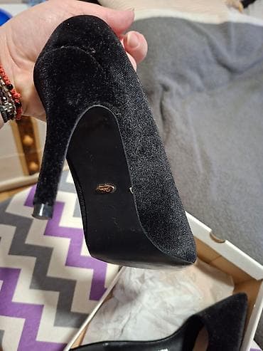 Elegantne ženske salonke – crne - Brend: Sergio Bardi (oznaka na na lalafo.rs — 1 Elegantne ženske salonke – crne - Brend: Sergio Bardi (oznaka na — 1