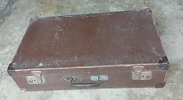 Travel suitcases and bags: Stari, đački vintage kofer u dosta dobrom stanju at lalafo.rs — 2 Travel suitcases and bags: Stari, đački vintage kofer u dosta dobrom stanju — 2
