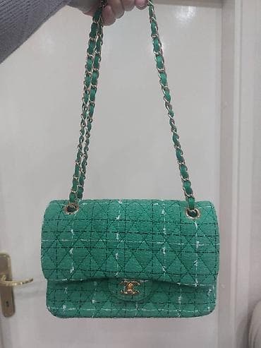 ** Torbica **
Dimenzije su:
- dužina: 18 cm
- širina: 25 cm at lalafo.rs — 1 ** Torbica **
Dimenzije su:
- dužina: 18 cm
- širina: 25 cm — 1