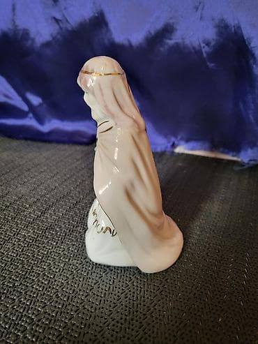 Porcelanska vintaz,nova figura Isusa. Figura bez ostecenja,sve na na lalafo.rs — 7 Porcelanska vintaz,nova figura Isusa. Figura bez ostecenja,sve na — 7
