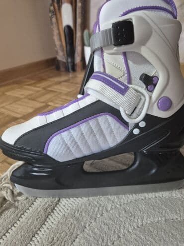 Ice skating equipment: NOVE klizaljke- Hy Skate
Velicina 39 at lalafo.rs — 3 Ice skating equipment: NOVE klizaljke- Hy Skate
Velicina 39 — 3