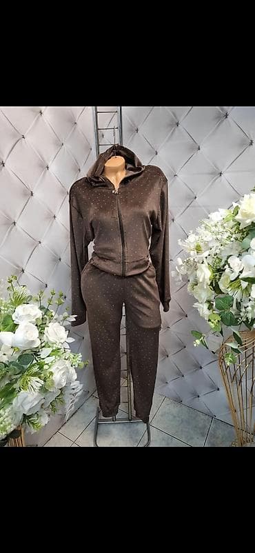 Ženski komplet trenerke sa kapuljačom – dve boje - Dvodijelni set na lalafo.rs — 2 Ženski komplet trenerke sa kapuljačom – dve boje - Dvodijelni set — 2