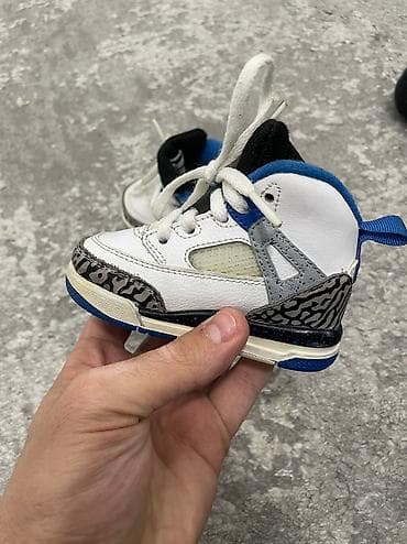 Jordan spizike original decje patikice nosene par puta kao nove bez na lalafo.rs — 7 Jordan spizike original decje patikice nosene par puta kao nove bez — 7