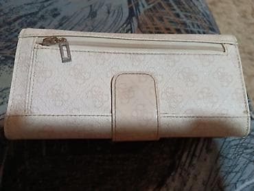 Ženski novčanik Guess bež/šljamp boje sa monogram printom i zlatnim na lalafo.rs — 3 Ženski novčanik Guess bež/šljamp boje sa monogram printom i zlatnim — 3