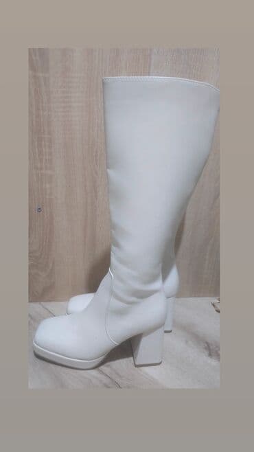 Čizme, 37 na lalafo.rs Čizme, 37