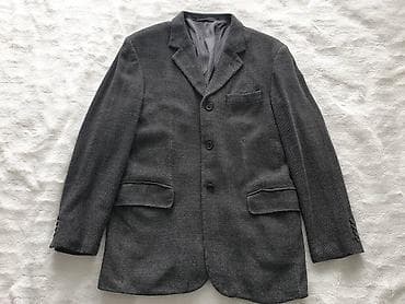 Muski sako od 100% vune, mekan i udoban. Potrebno je popraviti na lalafo.rs Muski sako od 100% vune, mekan i udoban. Potrebno je popraviti