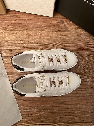 GUESS nove patike 41 Nove u kutiji, ovo zlatno moze da se skida ili na lalafo.rs GUESS nove patike 41 Nove u kutiji, ovo zlatno moze da se skida ili