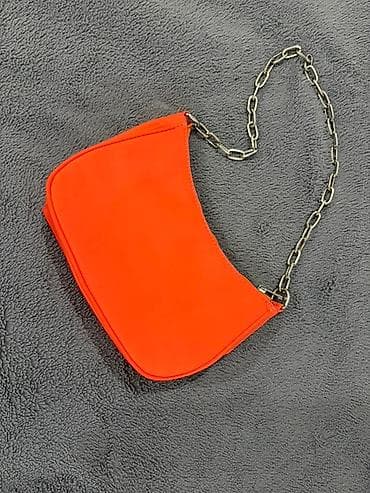 Mini ženska torbica – narandžasta - Model: baguette/shoulder bag - at lalafo.rs — 2 Mini ženska torbica – narandžasta - Model: baguette/shoulder bag - — 2