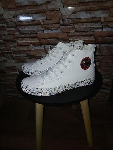 Beli visoki patike – “Peace & Love” Limited Edition - Dizajn na lalafo.rs — 4 Beli visoki patike – “Peace & Love” Limited Edition - Dizajn — 4