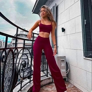 Pantalone i majica u kompletu sa na lalafo.rs Pantalone i majica u kompletu sa