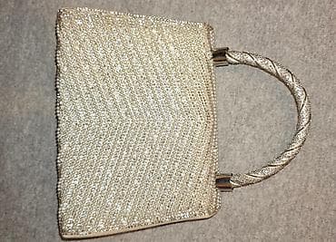 za svaki dan: Elegantna večernja tašna sa kristalima - Boja: šampanj/srebrna at lalafo.rs — 2 za svaki dan: Elegantna večernja tašna sa kristalima - Boja: šampanj/srebrna — 2