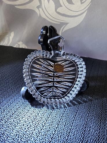 Other Home Decor: Pepeljara nova kristal Bohemija 70te. Sve na pepeljari odsjaj od at lalafo.rs — 1 Other Home Decor: Pepeljara nova kristal Bohemija 70te. Sve na pepeljari odsjaj od — 1