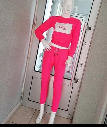 Ženski komplet trenerke – „Barbie life“ - Dvodijelni set u intenzivno na lalafo.rs — 2 Ženski komplet trenerke – „Barbie life“ - Dvodijelni set u intenzivno — 2