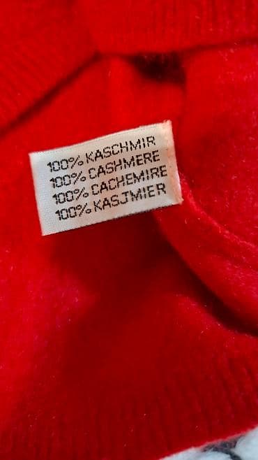 Benetton original pantalone satenske svečane sa šarom ugraviranom vel na lalafo.rs — 7 Benetton original pantalone satenske svečane sa šarom ugraviranom vel — 7