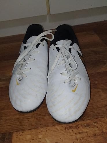 Nike kopačke za prirodnu travu br 36 - Model: Nike (klasična linija sa at lalafo.rs — 8 Nike kopačke za prirodnu travu br 36 - Model: Nike (klasična linija sa — 8