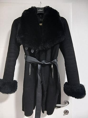 Ženska zimska jakna/kaput, crne boje, sa bogatom veštačkom krznom na na lalafo.rs — 2 Ženska zimska jakna/kaput, crne boje, sa bogatom veštačkom krznom na — 2