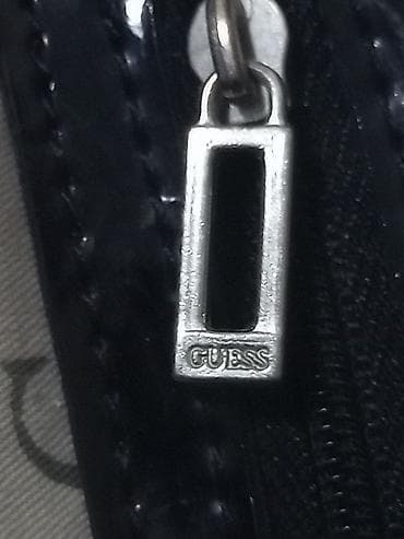 Guess tašna original kožna blago lakiranja,vrečasta sa širokim na lalafo.rs — 4 Guess tašna original kožna blago lakiranja,vrečasta sa širokim — 4