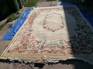 Ručno tkani vuneni tepih sa cvetnim ornamentima - Materijal: gusta na lalafo.rs — 1 Ručno tkani vuneni tepih sa cvetnim ornamentima - Materijal: gusta — 1