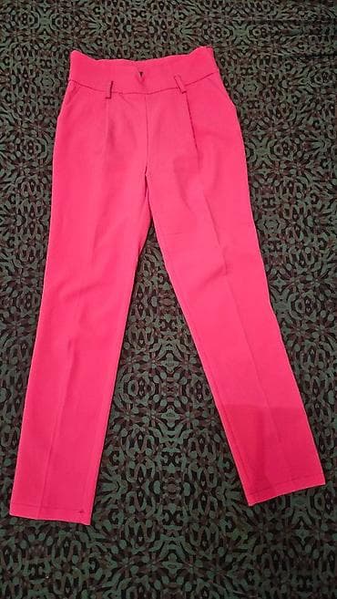 Roze pantalone visokog struka. Kopčaju se bočno. Bez mane na lalafo.rs — 2 Roze pantalone visokog struka. Kopčaju se bočno. Bez mane — 2