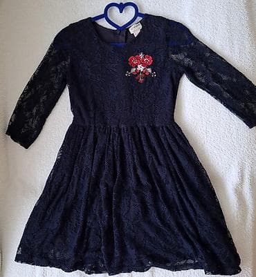 Lc Waikiki svečana čipkana teget haljina Veličina 10-11 god 140-146 na lalafo.rs Lc Waikiki svečana čipkana teget haljina Veličina 10-11 god 140-146