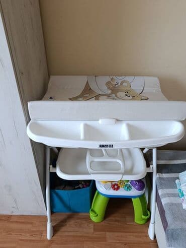 Korito sa daskom za presvlacenje i za odlaganje stvari bukvalno novo na lalafo.rs Korito sa daskom za presvlacenje i za odlaganje stvari bukvalno novo