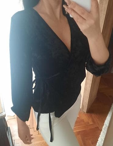 pantalone butiku ali: KOTON plišana bluza na preklop U crnoj boji plisanog materijala bluza na lalafo.rs — 1 pantalone butiku ali: KOTON plišana bluza na preklop U crnoj boji plisanog materijala bluza — 1