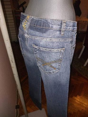 Blago zvonaste farmerke, predviđene da se podvrnu, a mogu da se nose i na lalafo.rs — 3 Blago zvonaste farmerke, predviđene da se podvrnu, a mogu da se nose i — 3