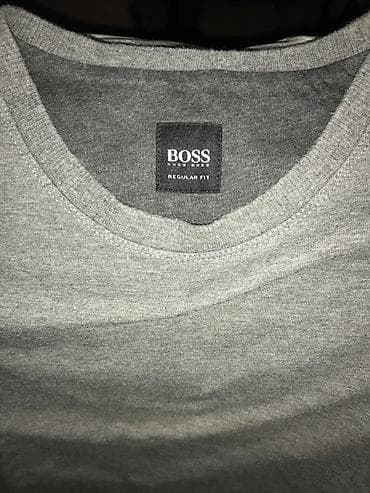Original Hugo Boss duks M 100% cotton Ramena 43cm duzina 67cm, rukav na lalafo.rs — 1 Original Hugo Boss duks M 100% cotton Ramena 43cm duzina 67cm, rukav — 1