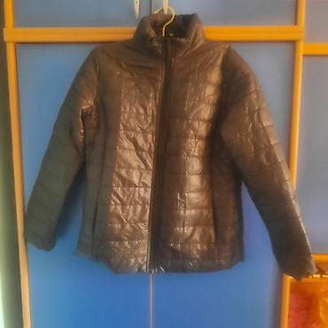 Jackets, Coats, Vests: Vel S i L
kao nove at lalafo.rs — 3 Jackets, Coats, Vests: Vel S i L
kao nove — 3