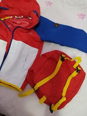 Dečiji komplet za kišu – šarena jakna sa kapuljačom + ranac Lego - na lalafo.rs — 2 Dečiji komplet za kišu – šarena jakna sa kapuljačom + ranac Lego - — 2