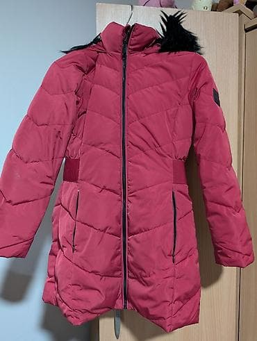 Decija jakna, veoma dobro ocuvana. Dostupna u dve velicine. 134 i 146 na lalafo.rs — 1 Decija jakna, veoma dobro ocuvana. Dostupna u dve velicine. 134 i 146 — 1