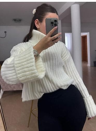 Pretopli zimski džemper 🤍
~2200 rsd na lalafo.rs Pretopli zimski džemper 🤍
~2200 rsd