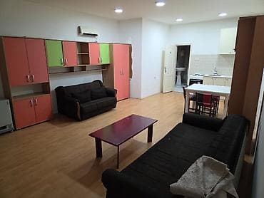 Izdajem garsonjeru u ulici Nikole Grulovica 4b u centru naselja. Stan na lalafo.rs Izdajem garsonjeru u ulici Nikole Grulovica 4b u centru naselja. Stan