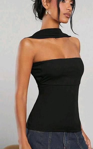 Majica top sa golim ledjima sa trakom oko na lalafo.rs Majica top sa golim ledjima sa trakom oko