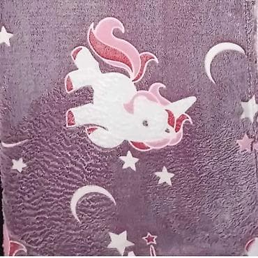 Dečije ćebence – motiv jednoroga - Materijal: mekana, nežna i toplа na lalafo.rs — 1 Dečije ćebence – motiv jednoroga - Materijal: mekana, nežna i toplа — 1