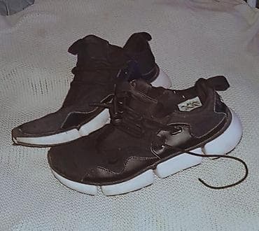 Kolekcija patika – 4 para 1) Adidas Tubular (crvene) - Visoki model na lalafo.rs — 3 Kolekcija patika – 4 para 1) Adidas Tubular (crvene) - Visoki model — 3