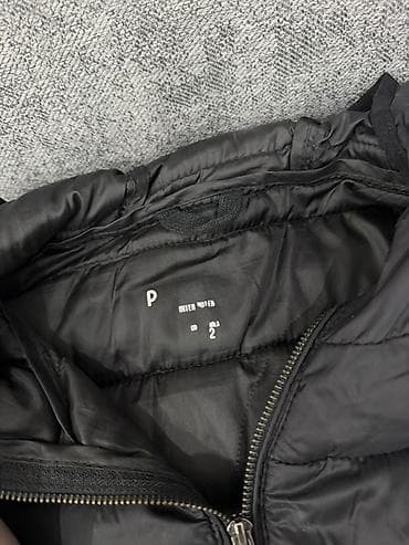 Crna perjana jakna sa kapuljačom Pull&Bear - Model: lagana na lalafo.rs — 3 Crna perjana jakna sa kapuljačom Pull&Bear - Model: lagana — 3