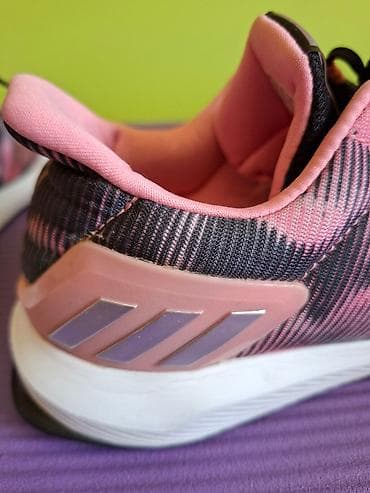 zenske broj: Zenske patike Adidas original br.37 Originalne zenske patike at lalafo.rs — 6 zenske broj: Zenske patike Adidas original br.37 Originalne zenske patike — 6