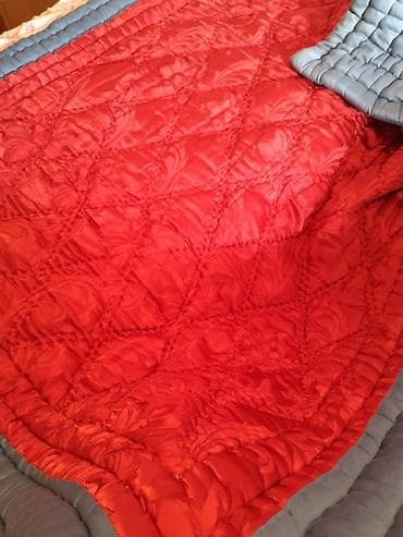 2 jorgana, u veoma pristojnom stanju 1.8 sa 1.5m na lalafo.rs — 5 2 jorgana, u veoma pristojnom stanju 1.8 sa 1.5m — 5