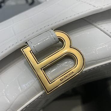 Balenciaga Hourglass torbica – mini format, bela lak koža sa na lalafo.rs — 5 Balenciaga Hourglass torbica – mini format, bela lak koža sa — 5